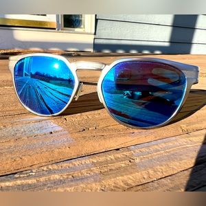 Oakley Prizm Sapphire Sunglasses